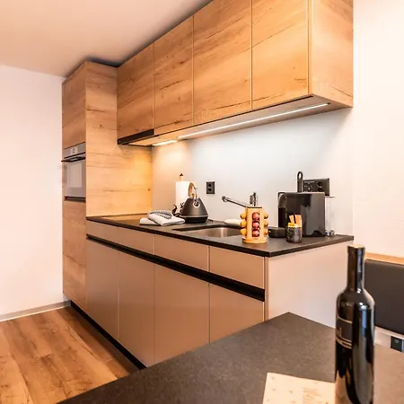 Enzian - Matterhorn Sicht Bei Der Bergbahn Inspiringplaceszermatt