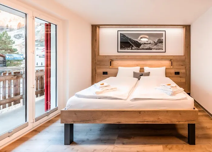 Enzian - Matterhorn Sicht Bei Der Bergbahn Inspiringplaceszermatt