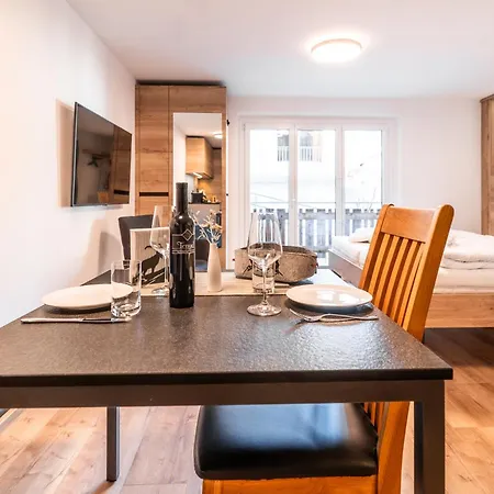 Enzian - Matterhorn Sicht Bei Der Bergbahn Inspiringplaceszermatt *